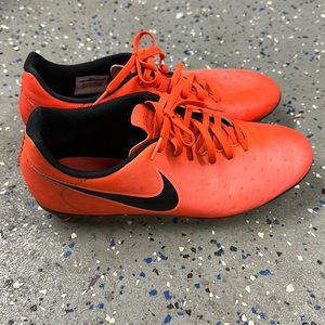 Nike Magista Soccer Cleats